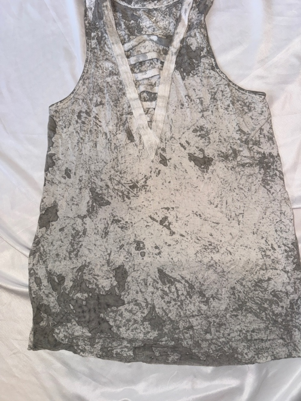 American Eagle Outfitters Gray Marble-Print Strappy V-Neck Tank